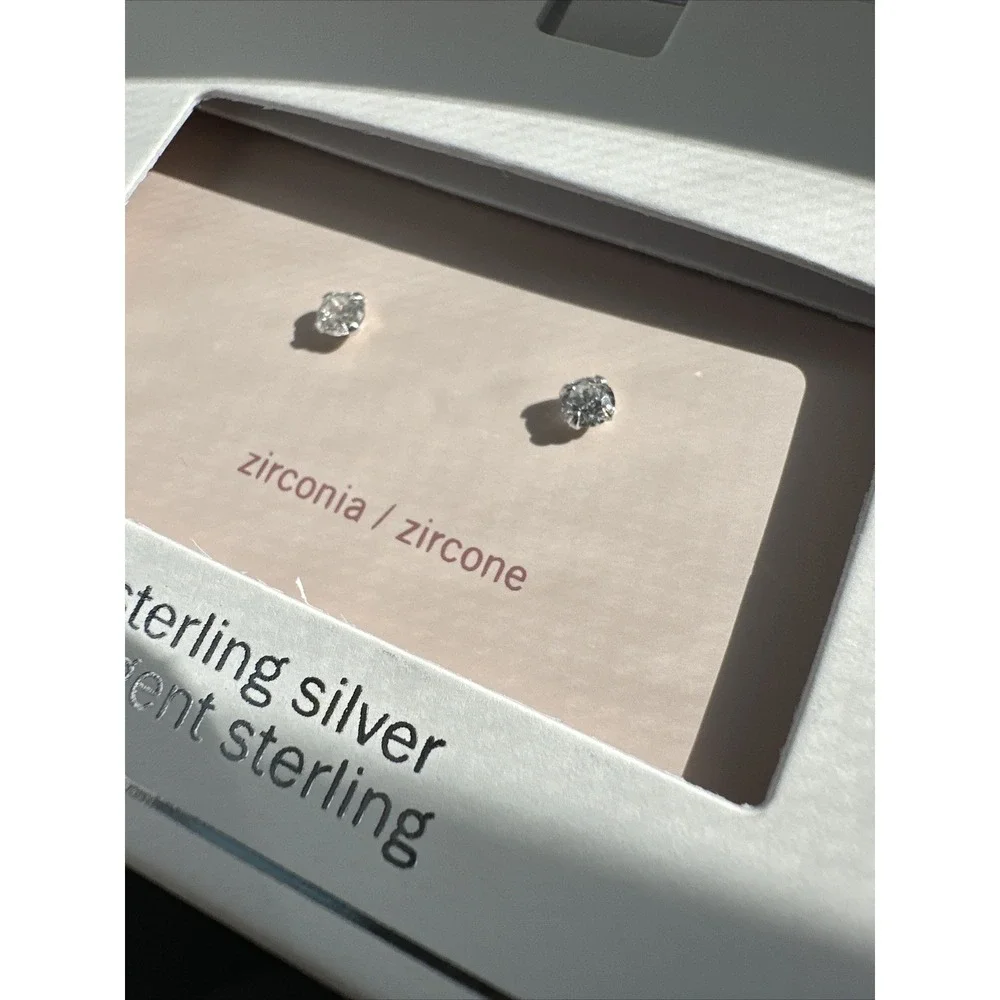 Diamond Stud‎ Earring Round Sterling Silver Hypoallergenic. Cubic Zirconia